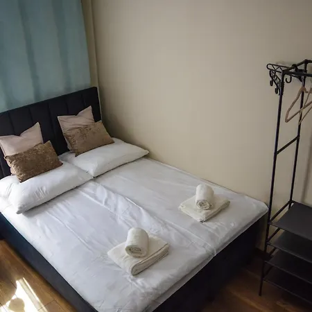 Cozy Corner בית הארחה