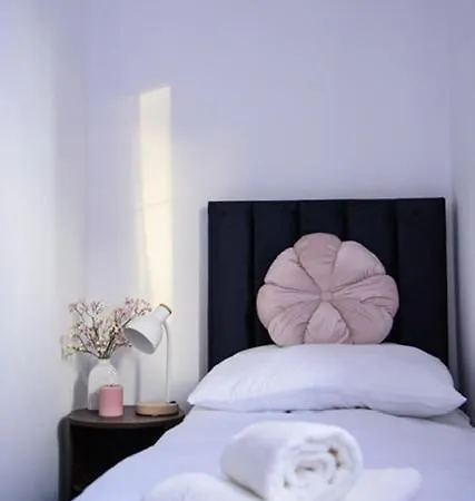Cozy Corner * Mirkow
