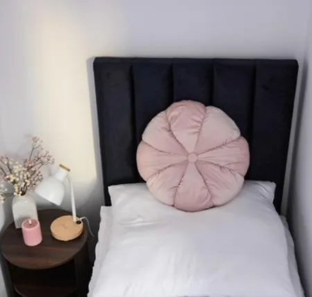 Cozy Corner בית הארחה