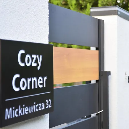 Cozy Corner בית הארחה
